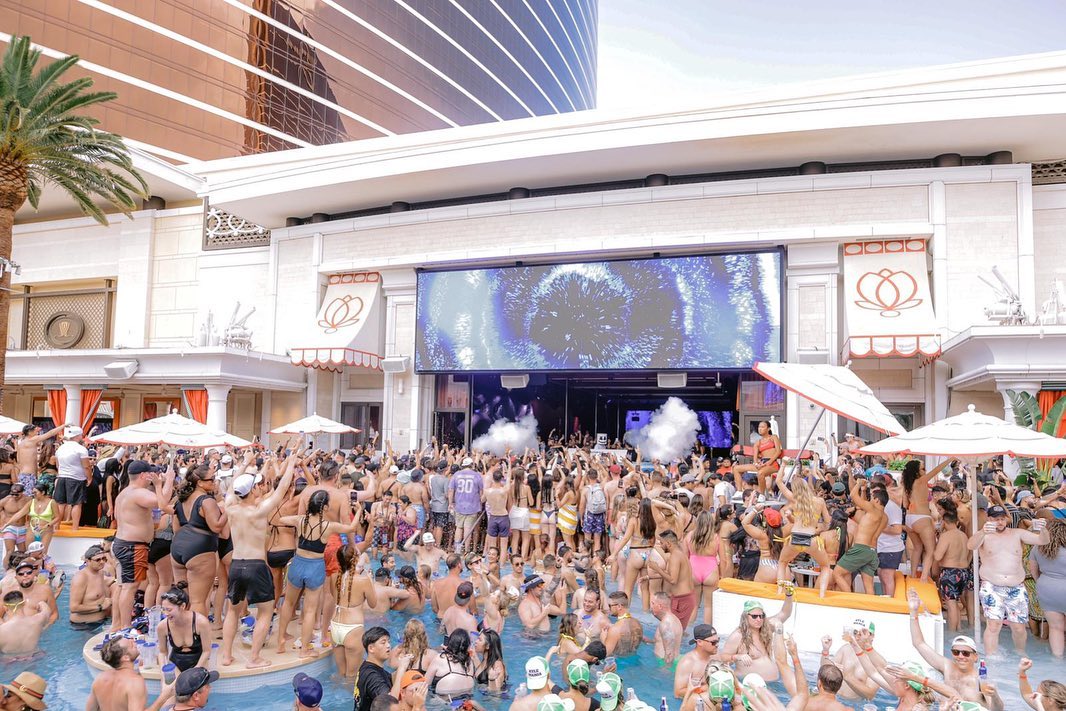encore beach club