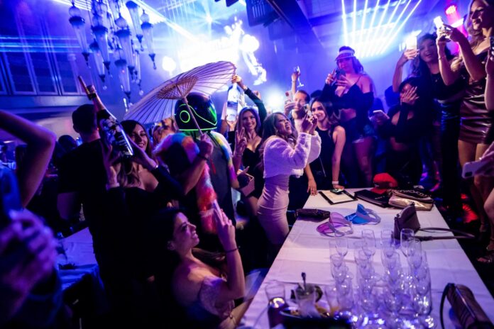 lavo party brunch dress code