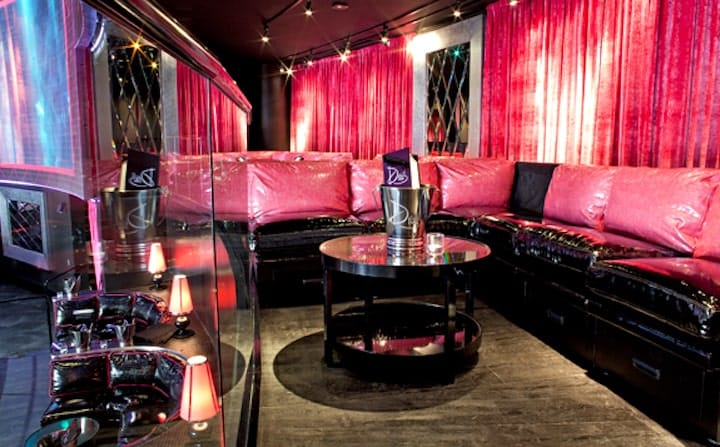 Drai's Nightclub Mezzanine Booth